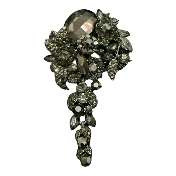 🍀 Elegant Silver Gunmetal Floral Rhinestone Crystal Brooch Pendant - Picture 1 of 6